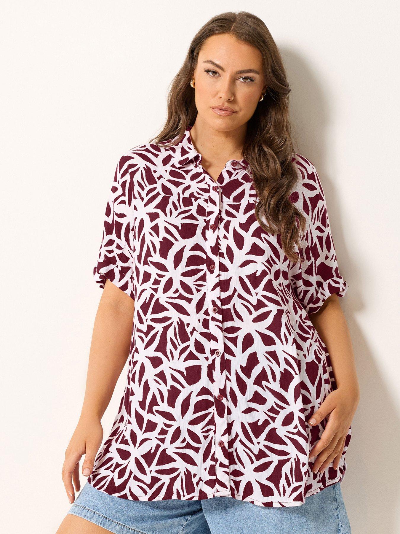 Image 1 of 5 of Yours Curve Short Sleeve Crinkle Shirt