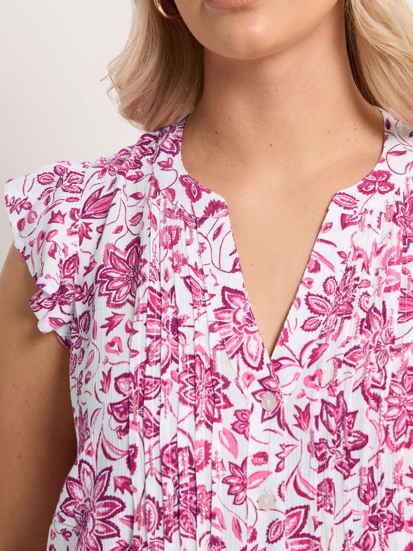 Image 4 of 5 of Yours Curve Sleeveless Pintuck Blouse