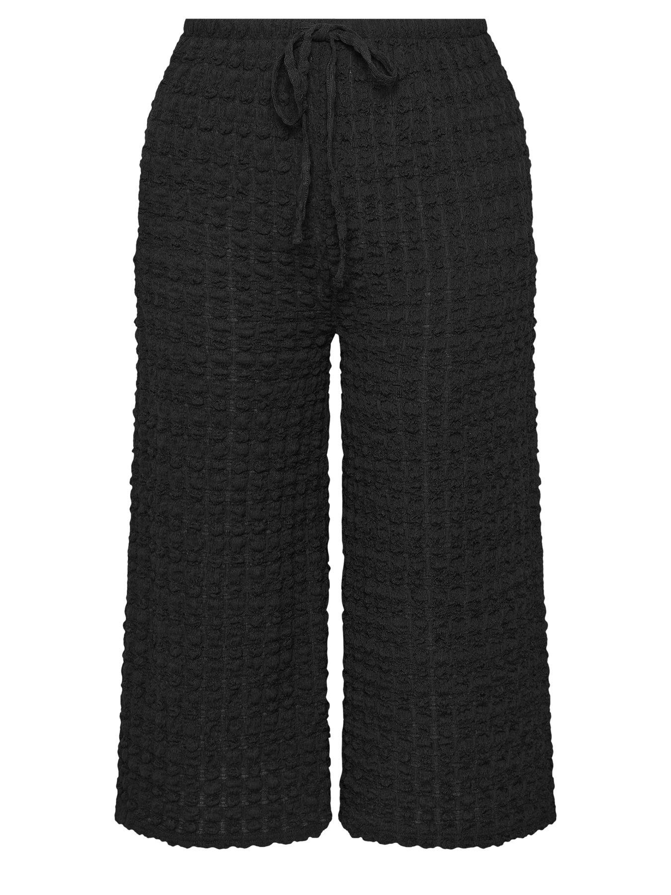 Image 5 of 5 of Yours Curve Bubble Textured Wide Leg Crops - Black
