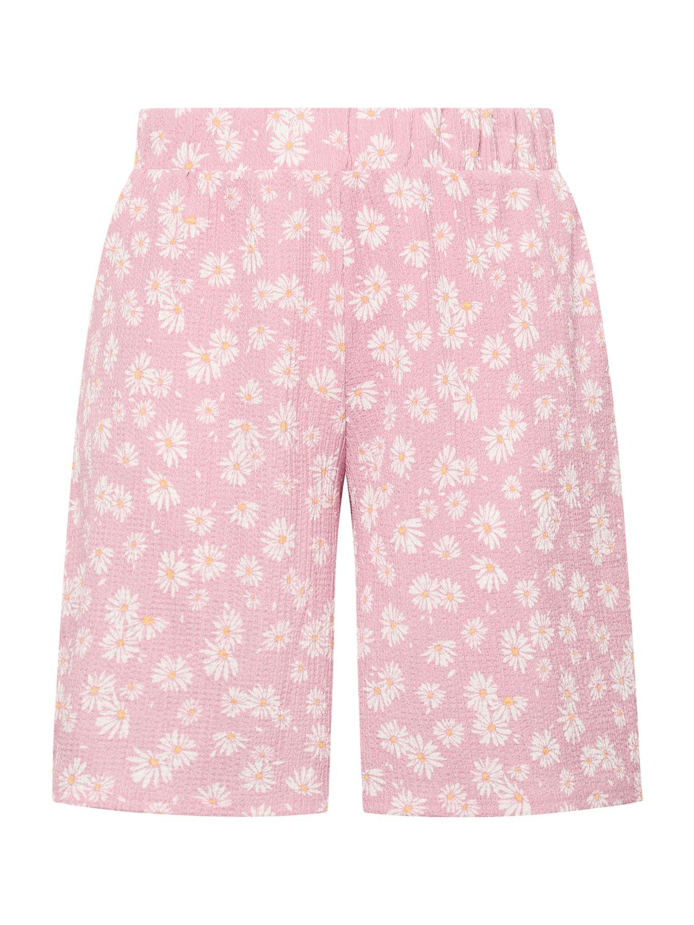 Image 5 of 5 of Yours Curve Jersey Crinkle Daisy Print Shorts