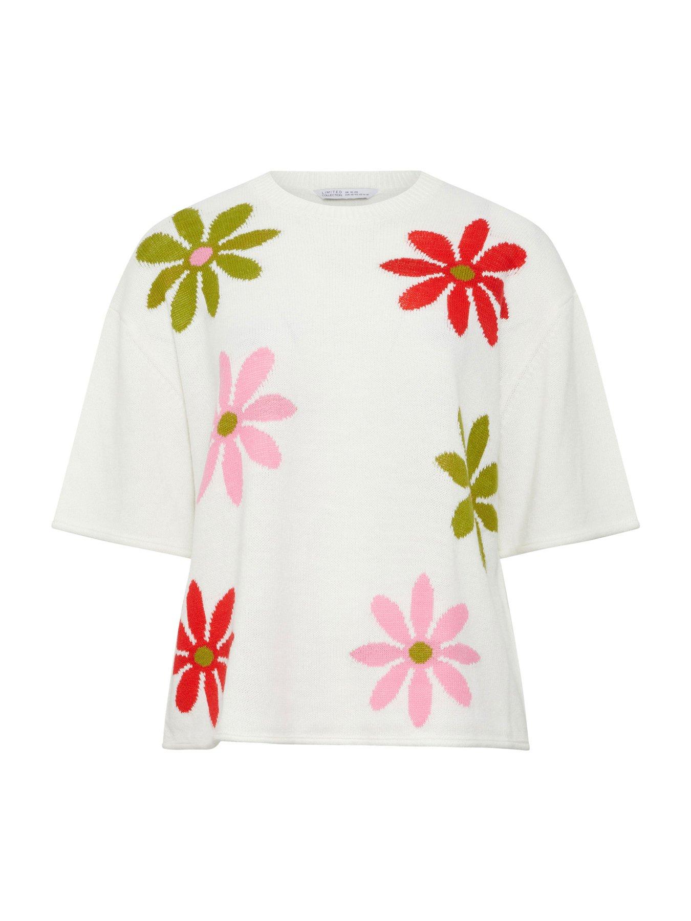 Image 5 of 5 of Yours Curve Floral Knit Boxy Top - White