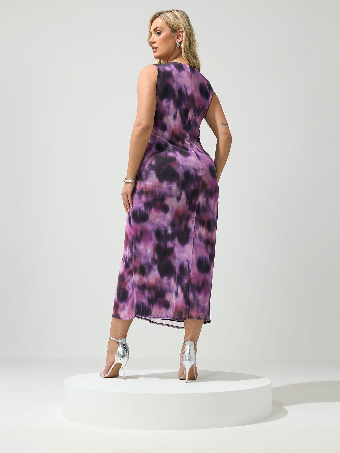 Image 2 of 5 of Yours Curve Abstract Print Side Twist Dress - Purple