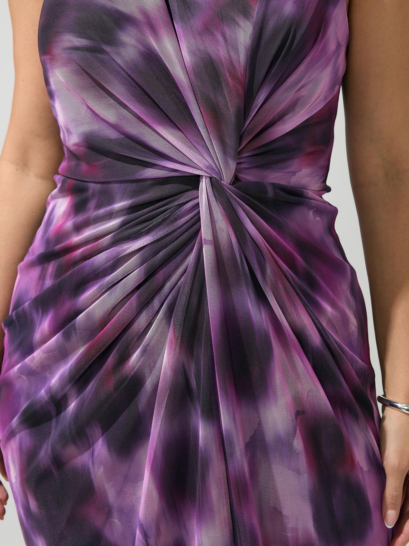 Image 4 of 5 of Yours Curve Abstract Print Side Twist Dress - Purple