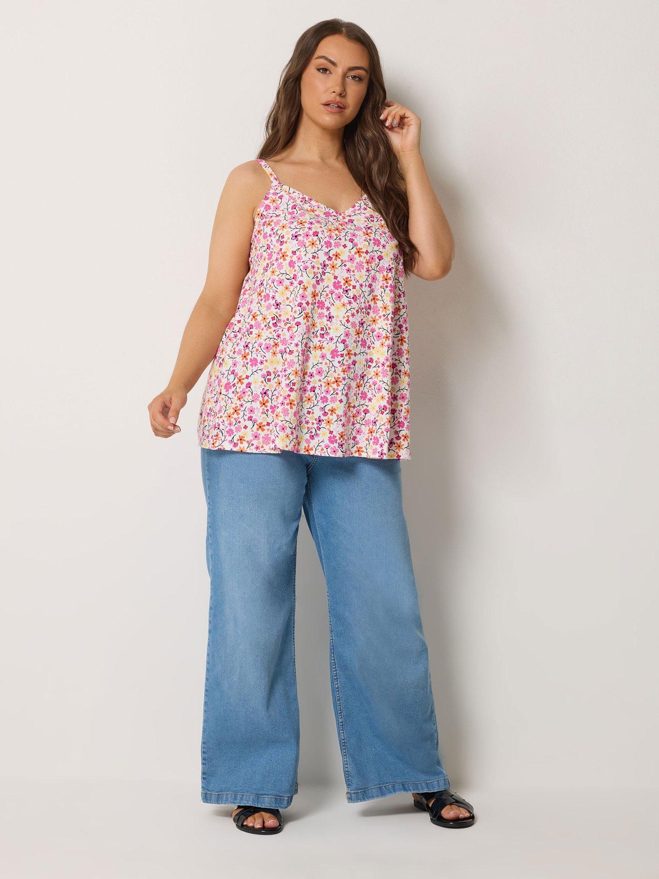 Image 3 of 5 of Yours Curve Ribbed Swing Daisy Print Cami - Multi