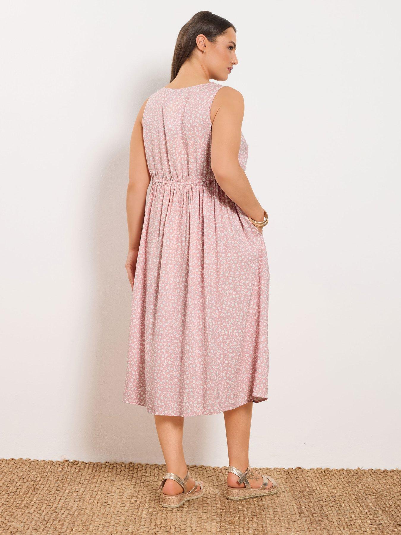 Image 2 of 6 of Yours Curve Ditsy Print Button Through Sundress