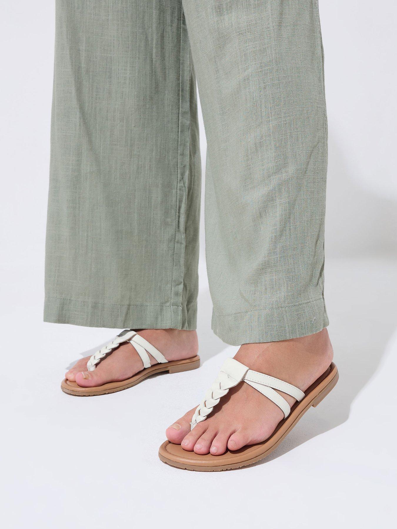 Yours Extra Wide Fit Plaited Toe Sandal - White