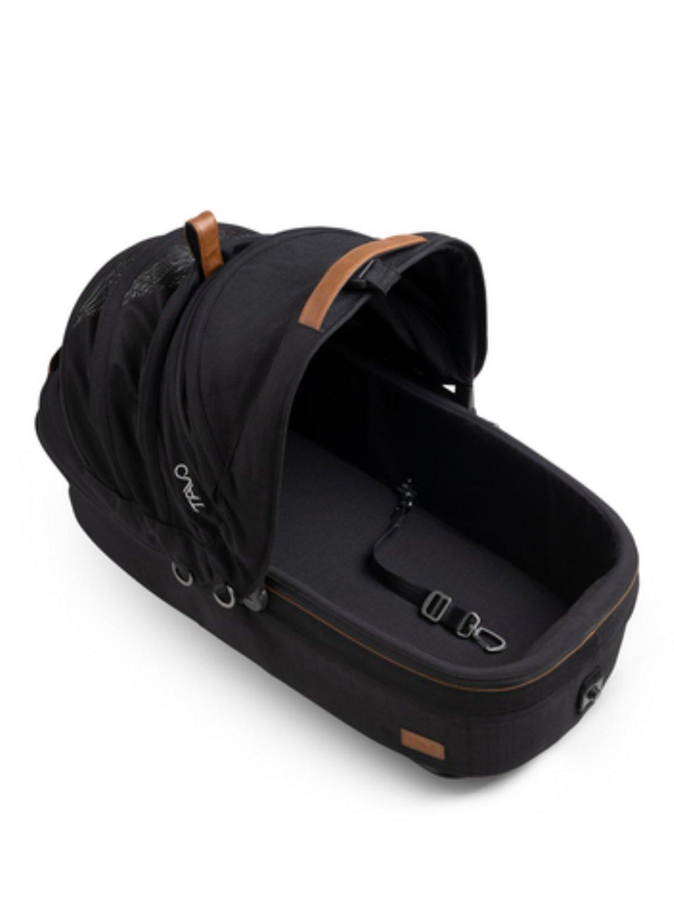 Image 2 of 8 of Tavo Maeve Medium Rigid Pet Car Seat &amp; Vehicle Base Onyx