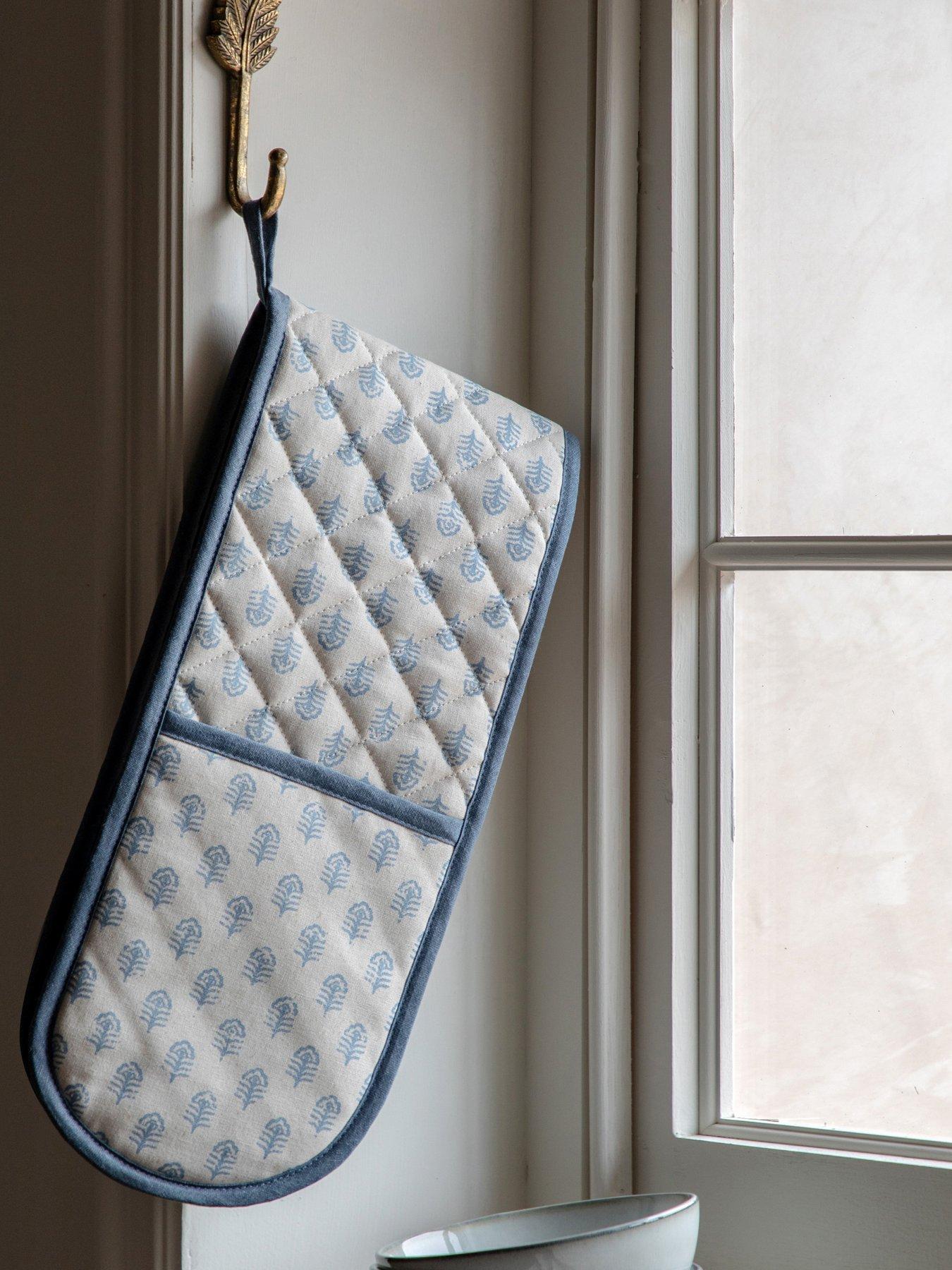 Gallery Direct Floral Stamp Double Oven Glove