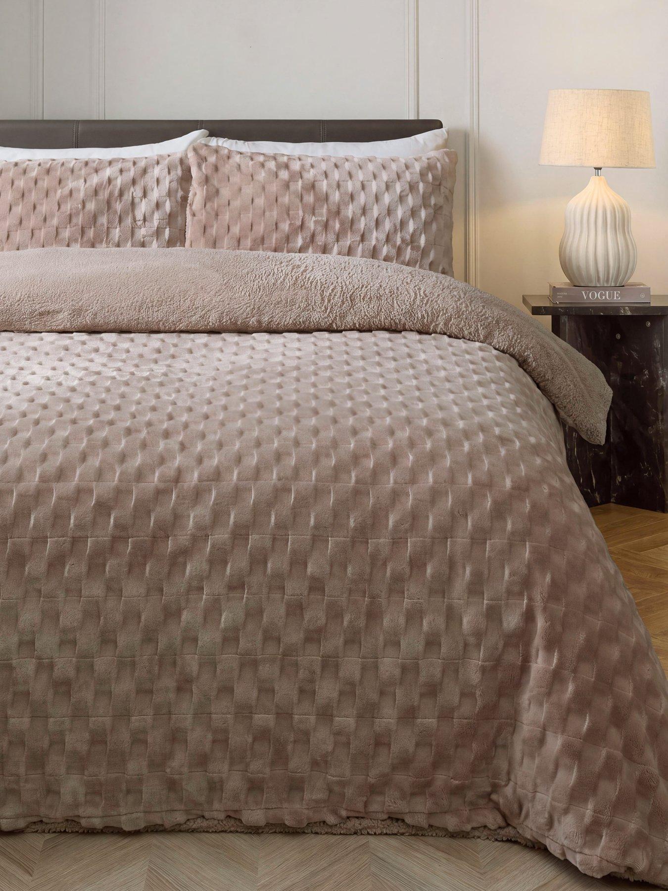 The Very Collection Fleece Block Duvet Set