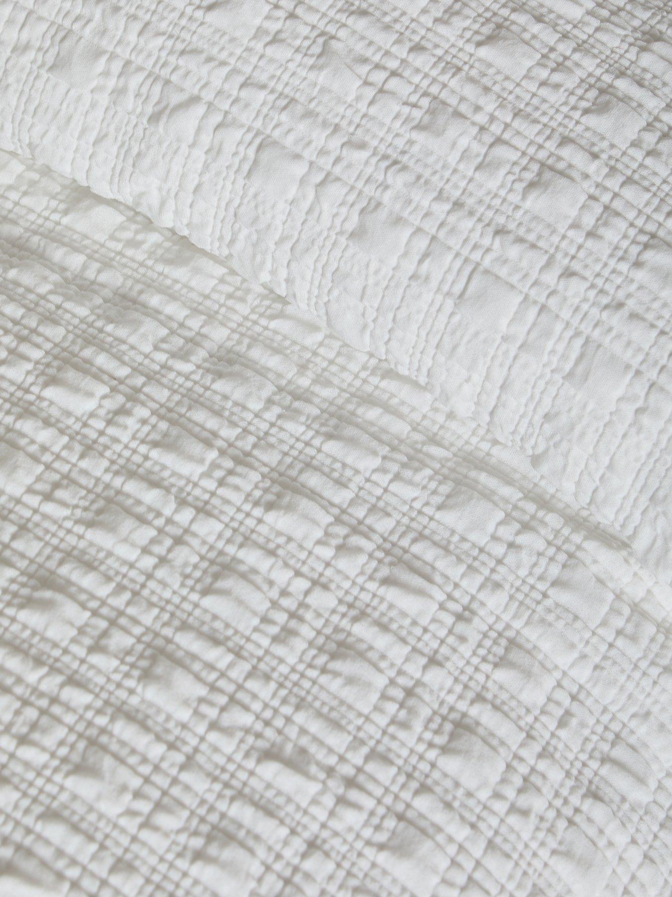 Image 4 of 5 of The Very Collection Copenhagen Jacquard Duvet Set
