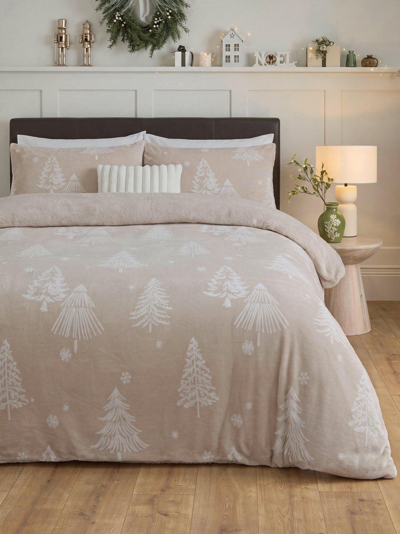 The Very Collection Cosy Christmas Natural Printed Fleece Duvet Set