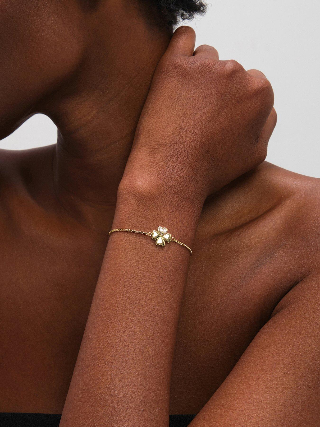 Inicio Inicio Gold Plated and Crystal Toggle Bracelet - Gift Pouch