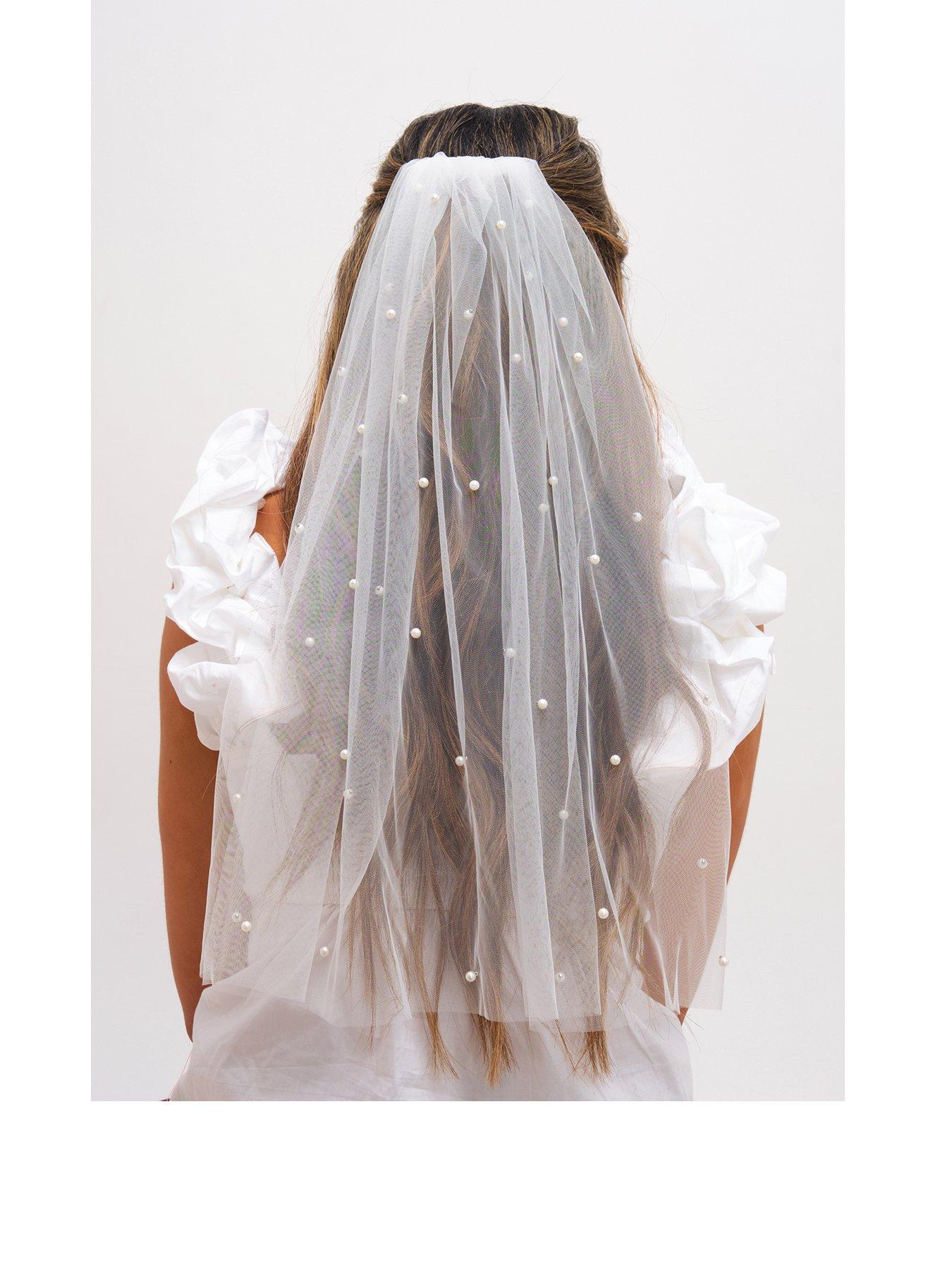 Jon Richard Short Pearl Veil