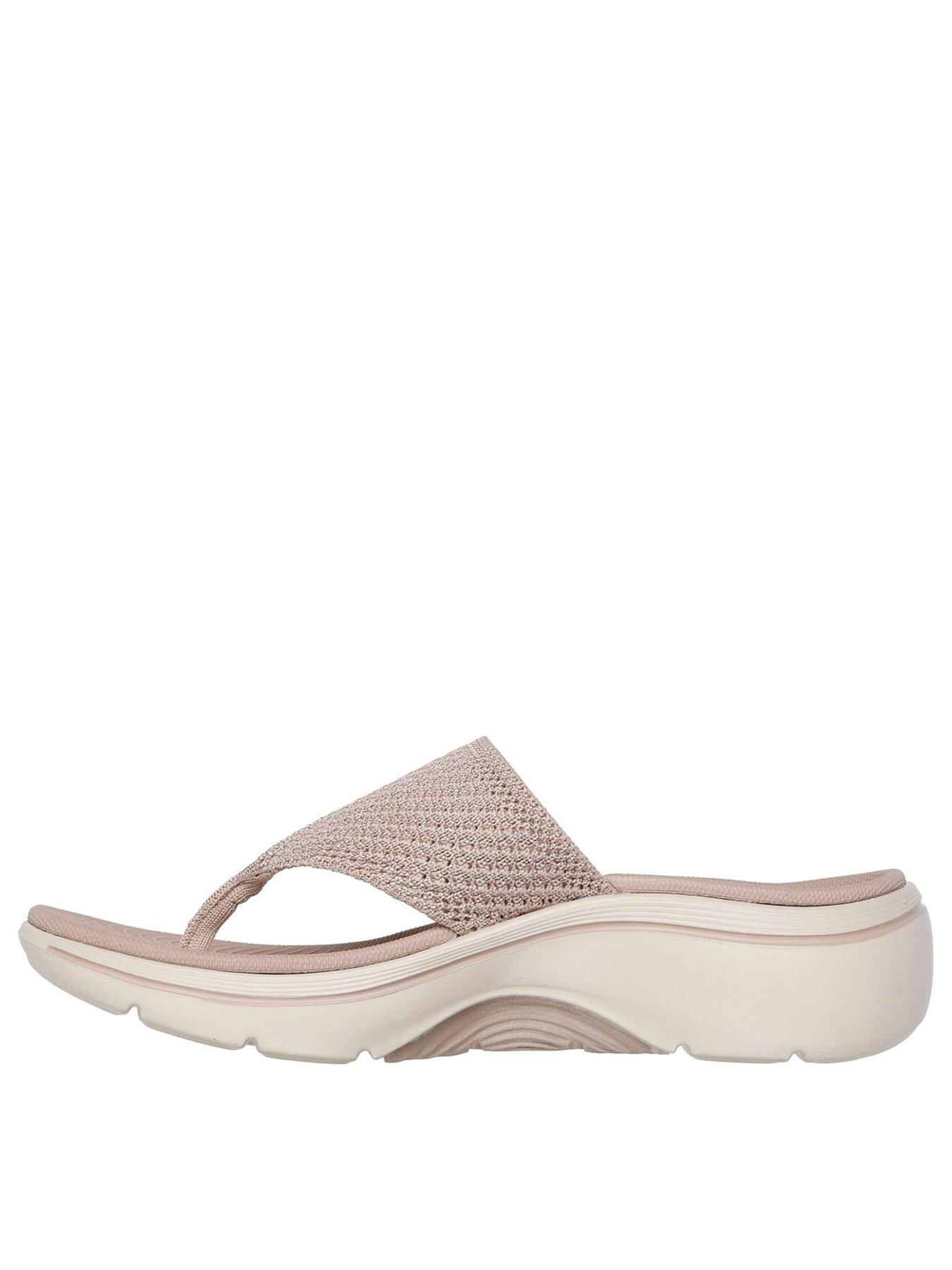 Image 3 of 5 of Skechers Go Walk Arch Fit 2.0 Carrie