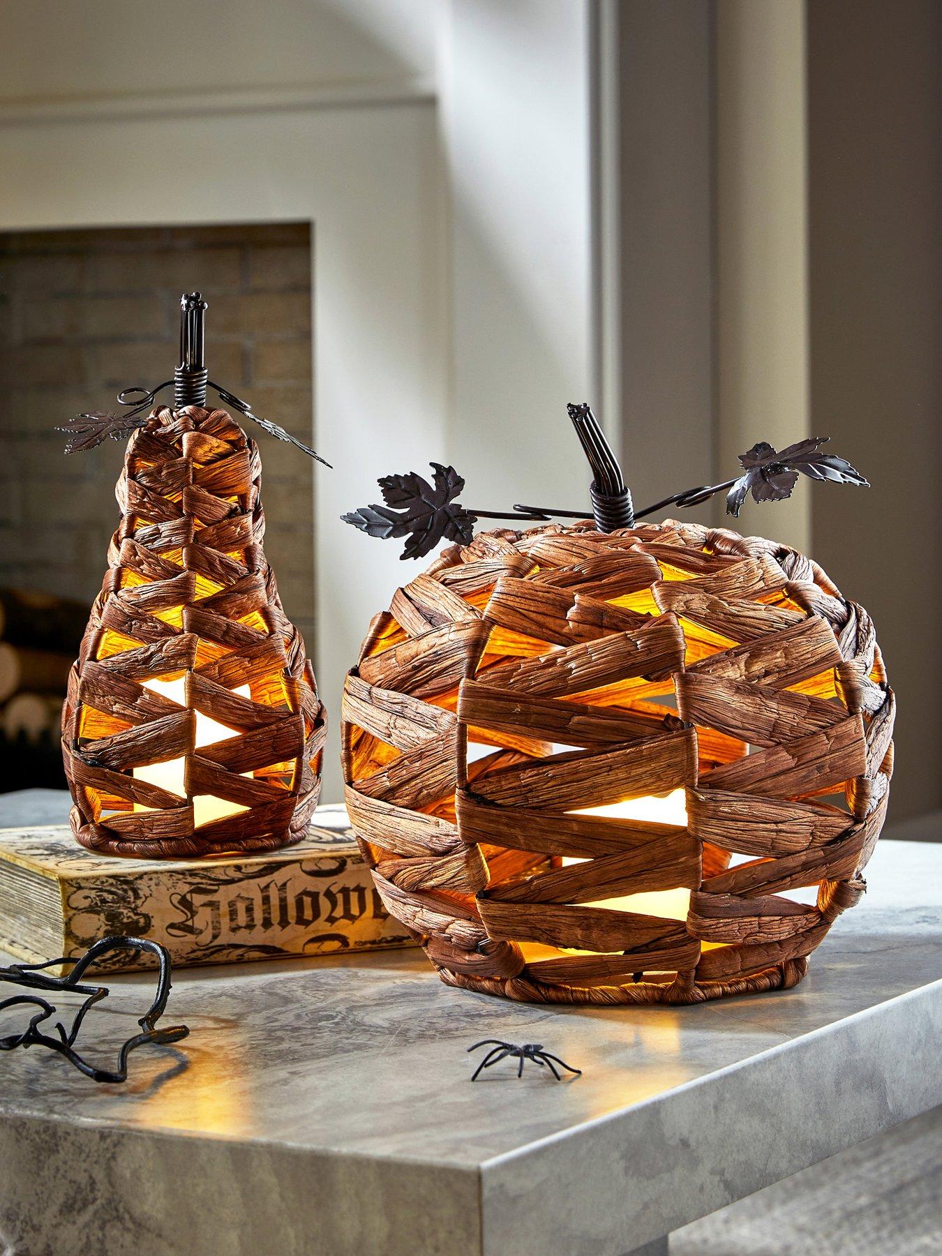 The Very Collection Water Hyacinth Pumpkin/Pear Set of 2 With Led Candle Light