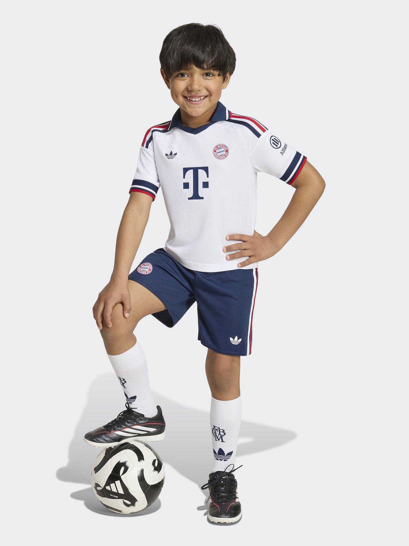 Image 1 of 6 of adidas Junior Fc Bayern Munich 26/27 Away Mini Kit - White