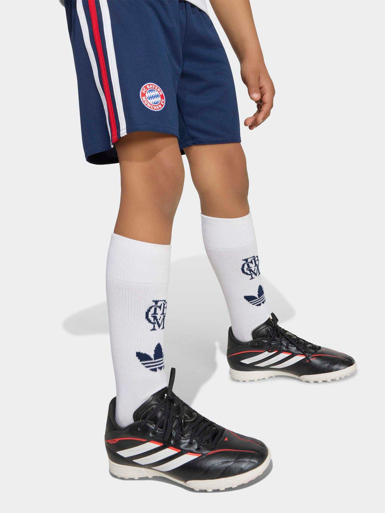 Image 5 of 6 of adidas Junior Fc Bayern Munich 26/27 Away Mini Kit - White