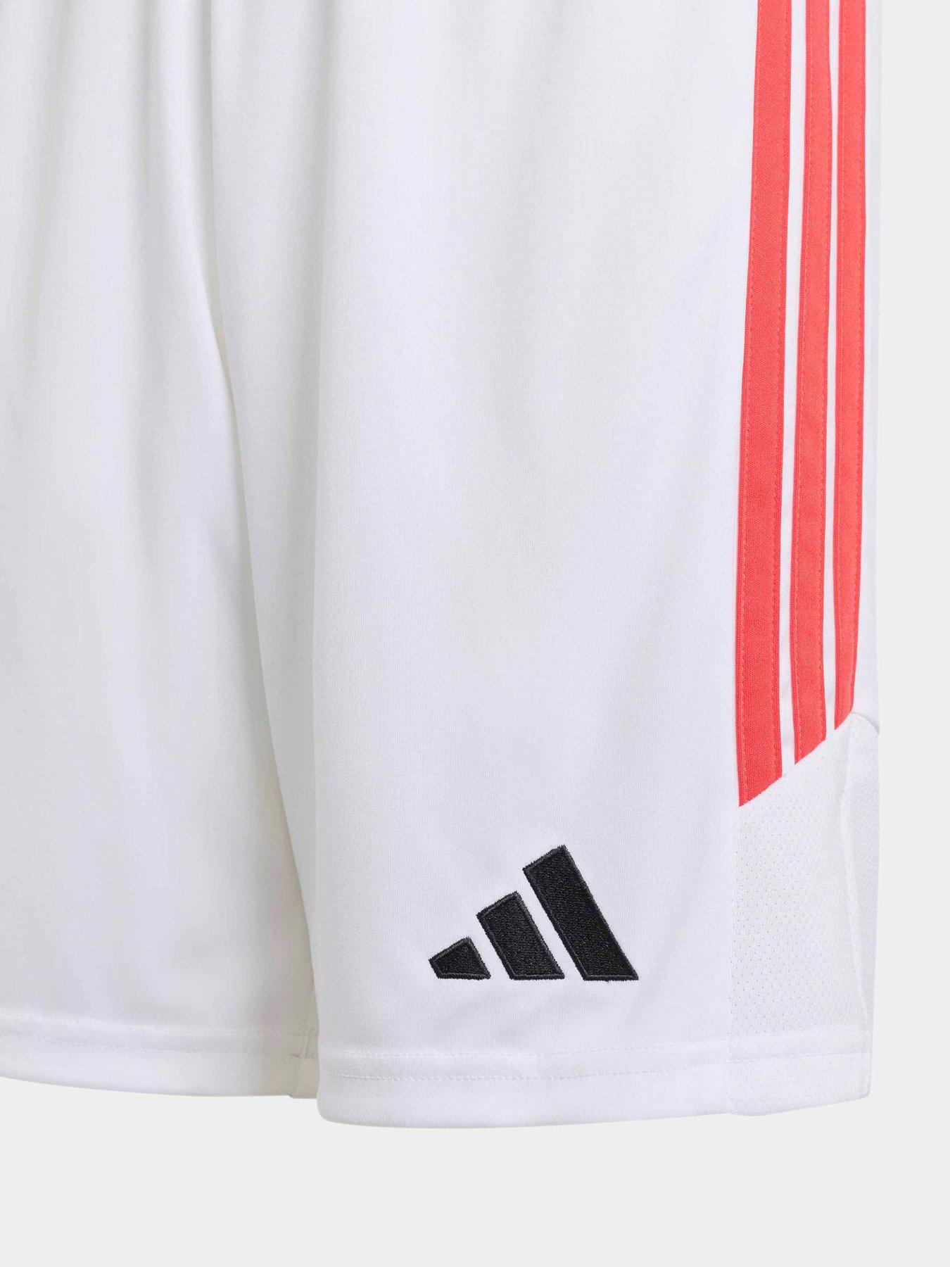 Image 4 of 5 of adidas Junior Tiro 26 Football Training Shorts - White