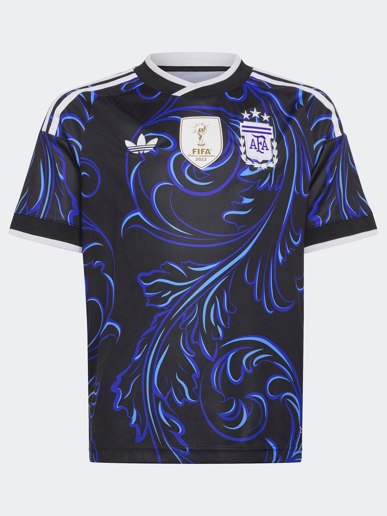 adidas Junior Argentina 26 Away Replica Football Shirt, Black/Lucblu/Blubrs, Size 13-14 Years