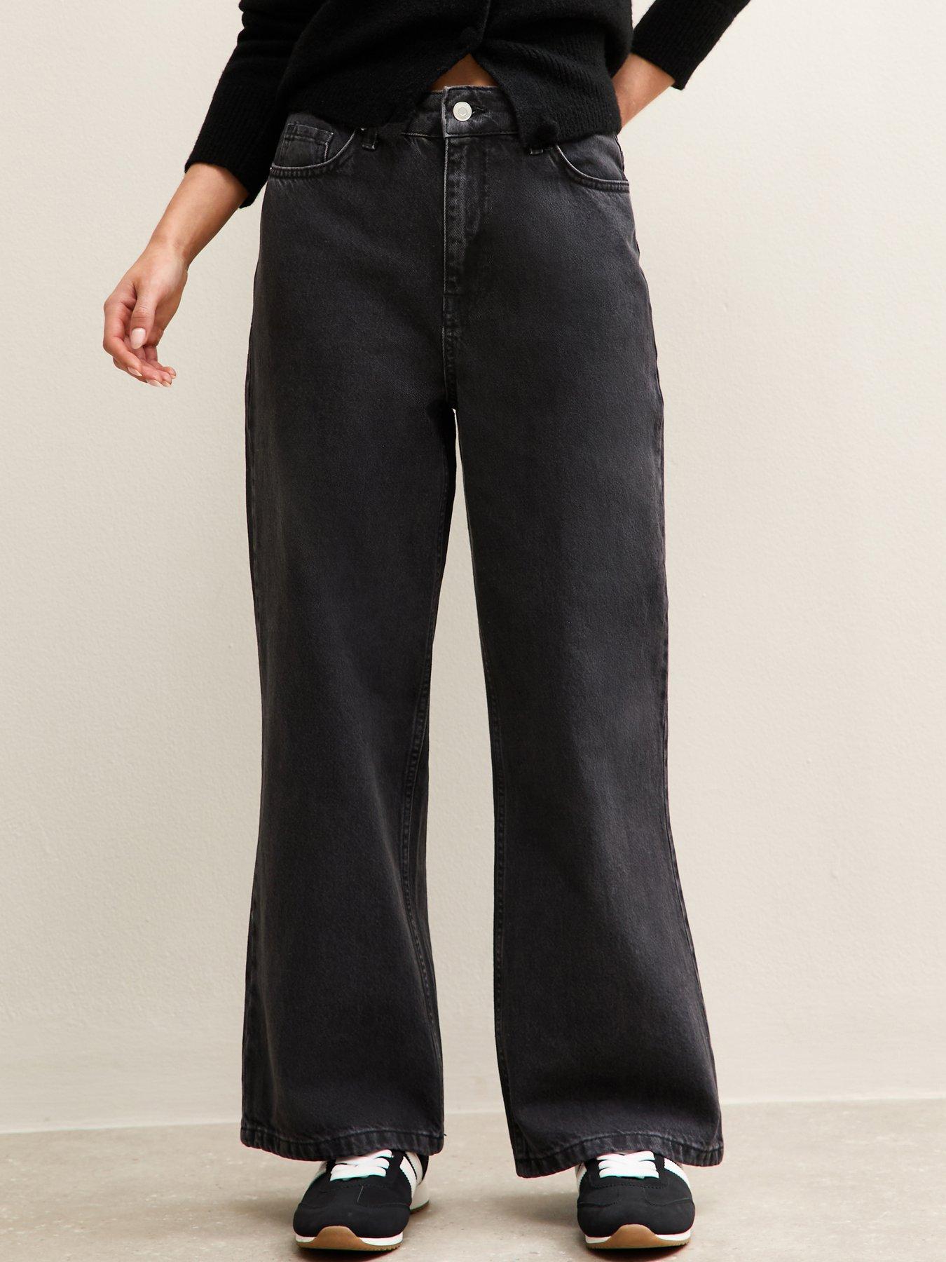 New Look Petite Washed Adalae Wide Leg Jeans - Black
