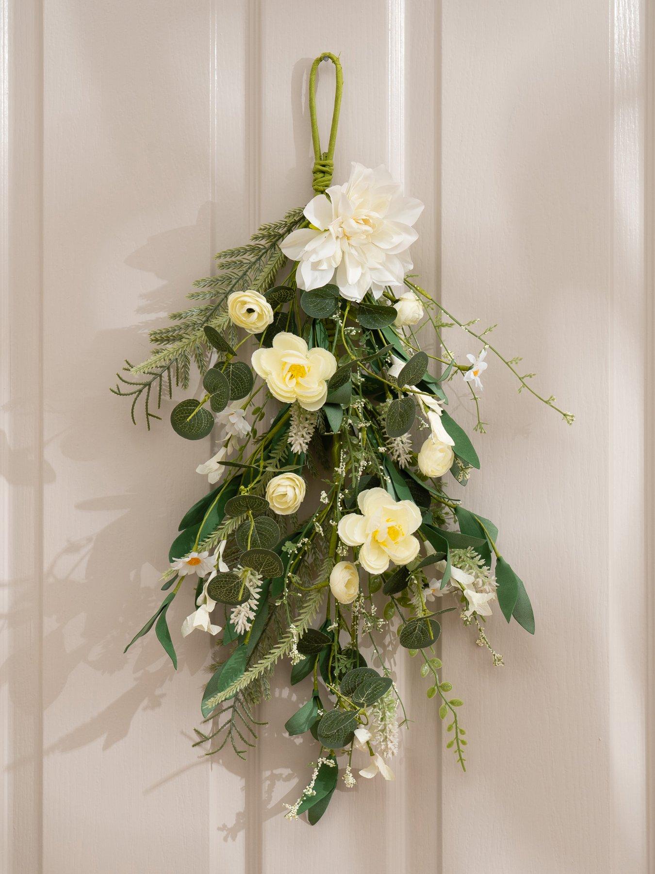 Scottish Everlasting Floral Swag - White