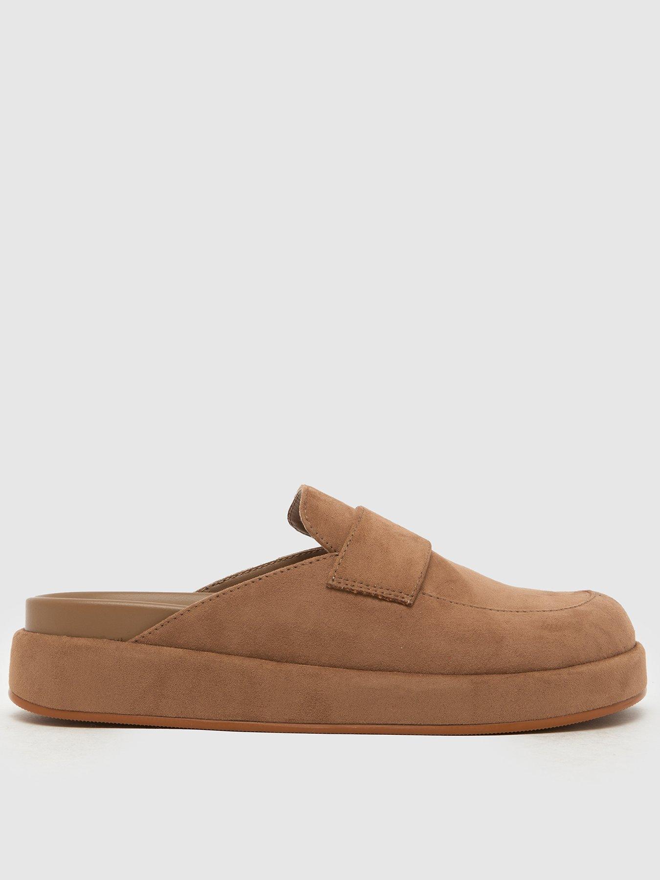 Schuh Tiramisu Closed Toe Sandal - Taupe