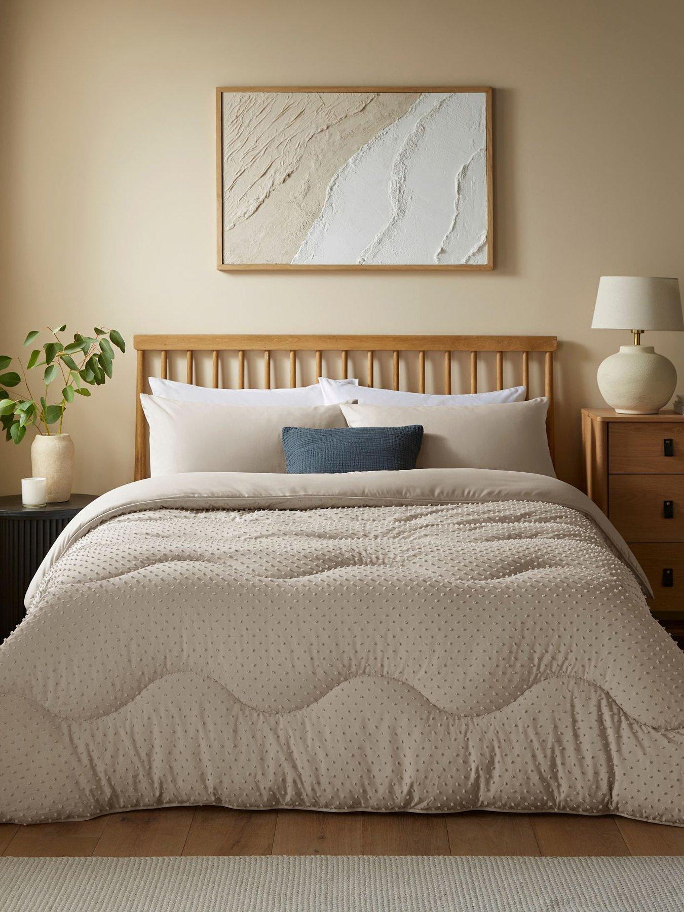 Night Lark Tufted Dot Bound Set Natural Oat 4.5 Tog