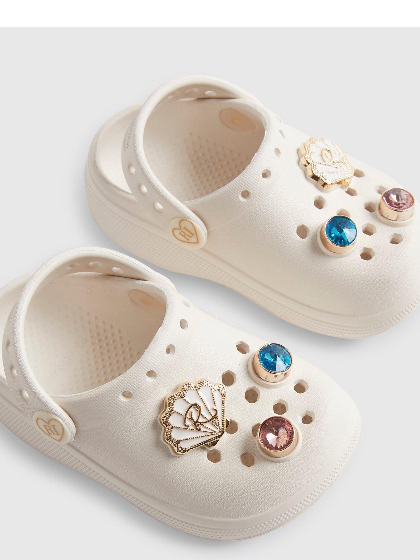 Image 4 of 5 of River Island Mini Girls Shell Gem Clog Sandals - White