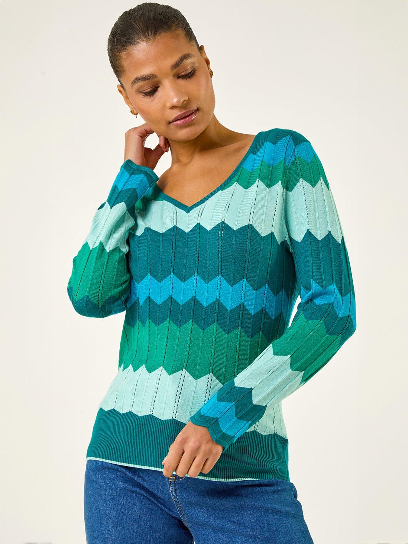 Image 1 of 5 of Roman Wave V-neck Knit Jumper