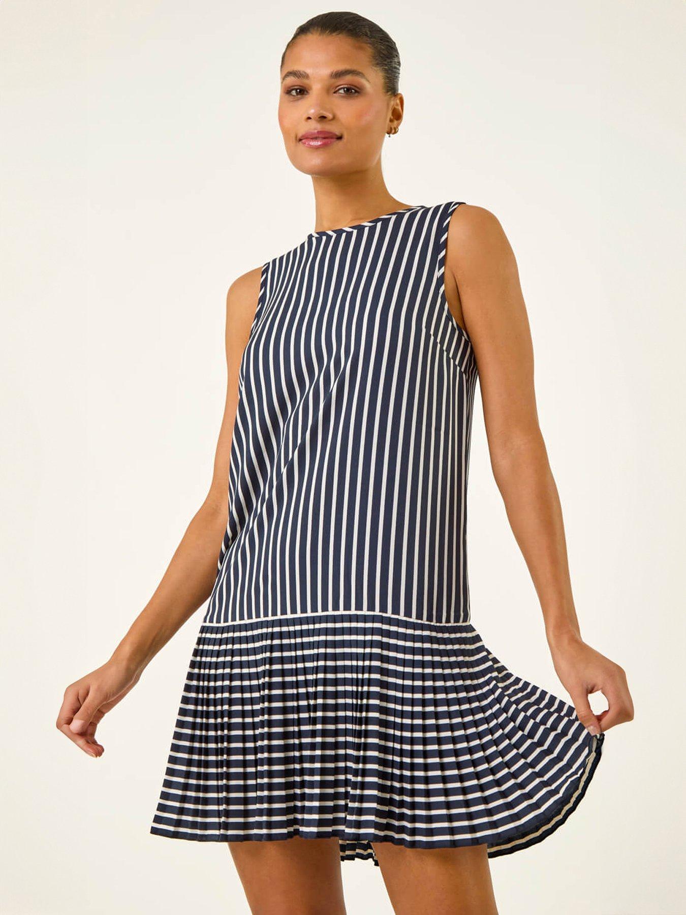 Roman Stripe Print Pleated A-line Dress