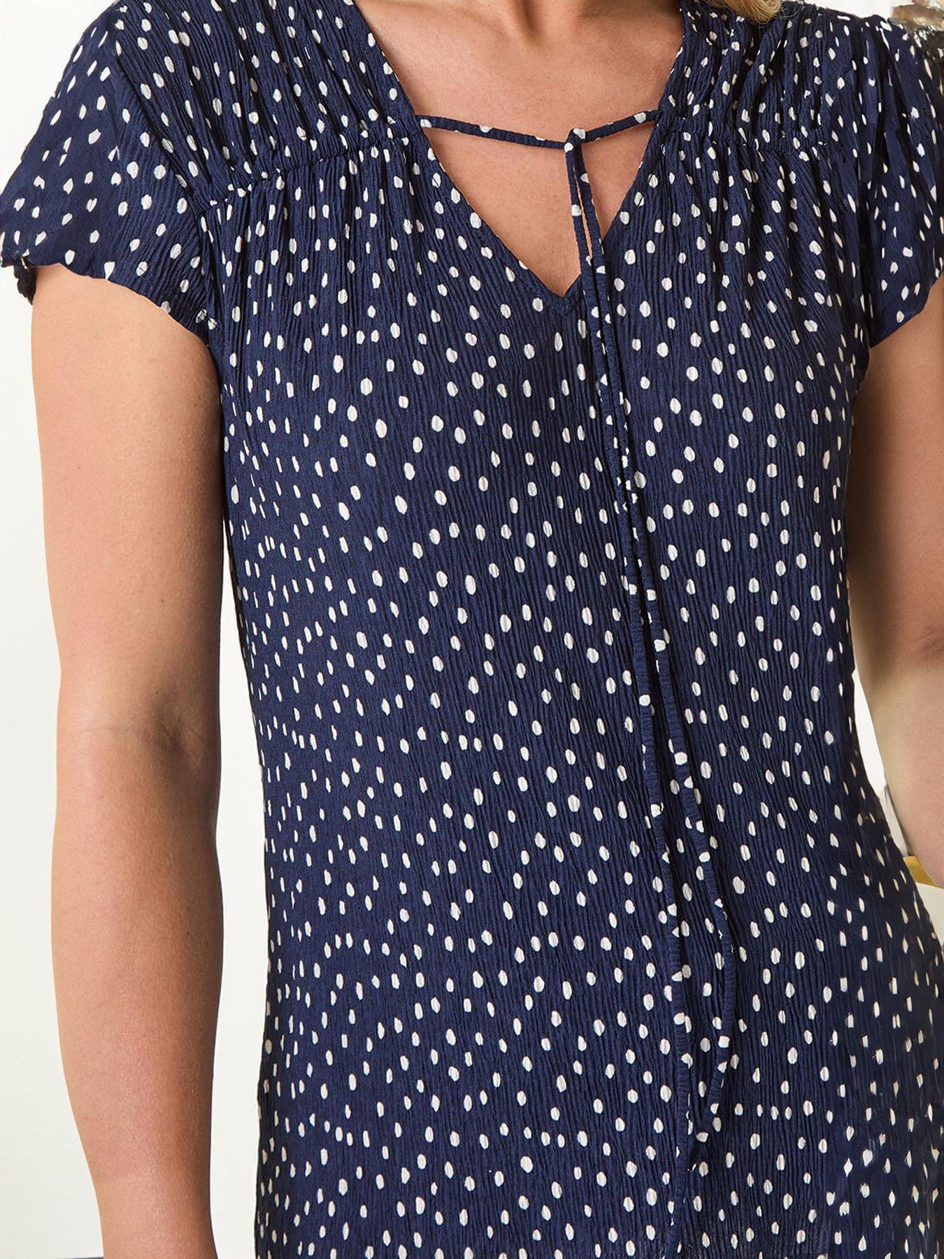 Image 5 of 5 of Roman Petite Spot Print Crinkle V-neck Top