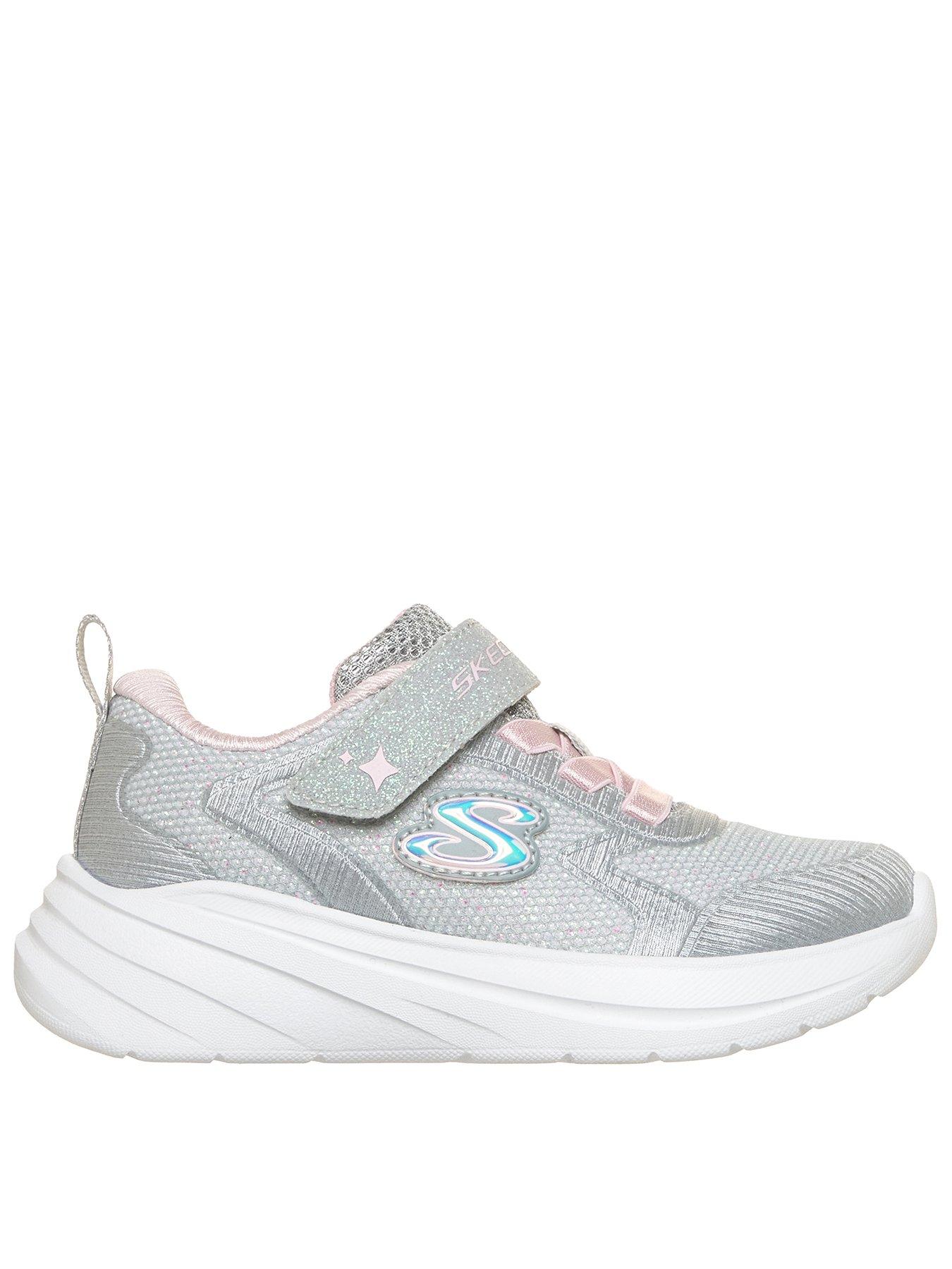 Image 1 of 6 of Skechers Wave 92 Trainer - Silver