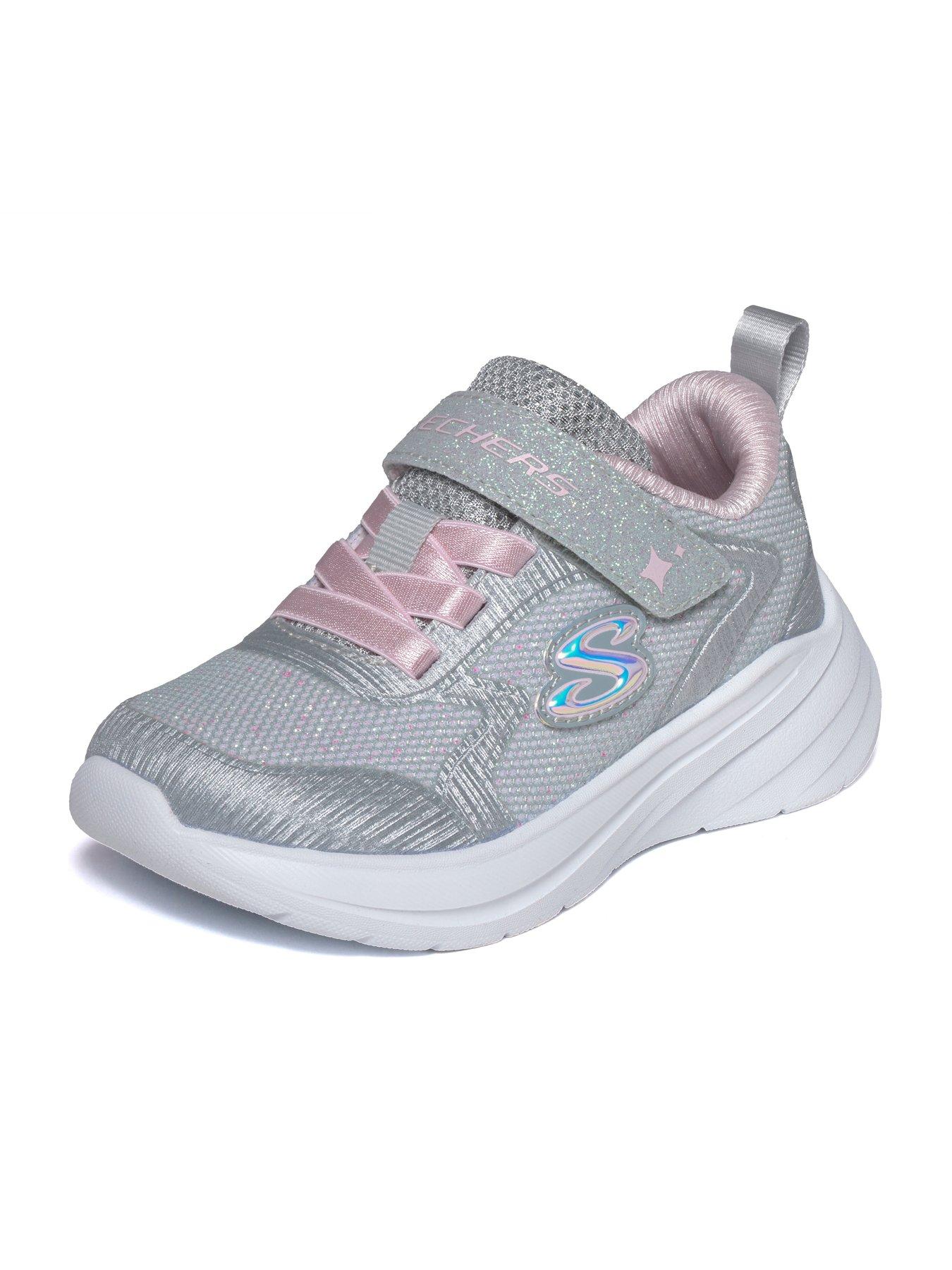 Image 6 of 6 of Skechers Wave 92 Trainer - Silver