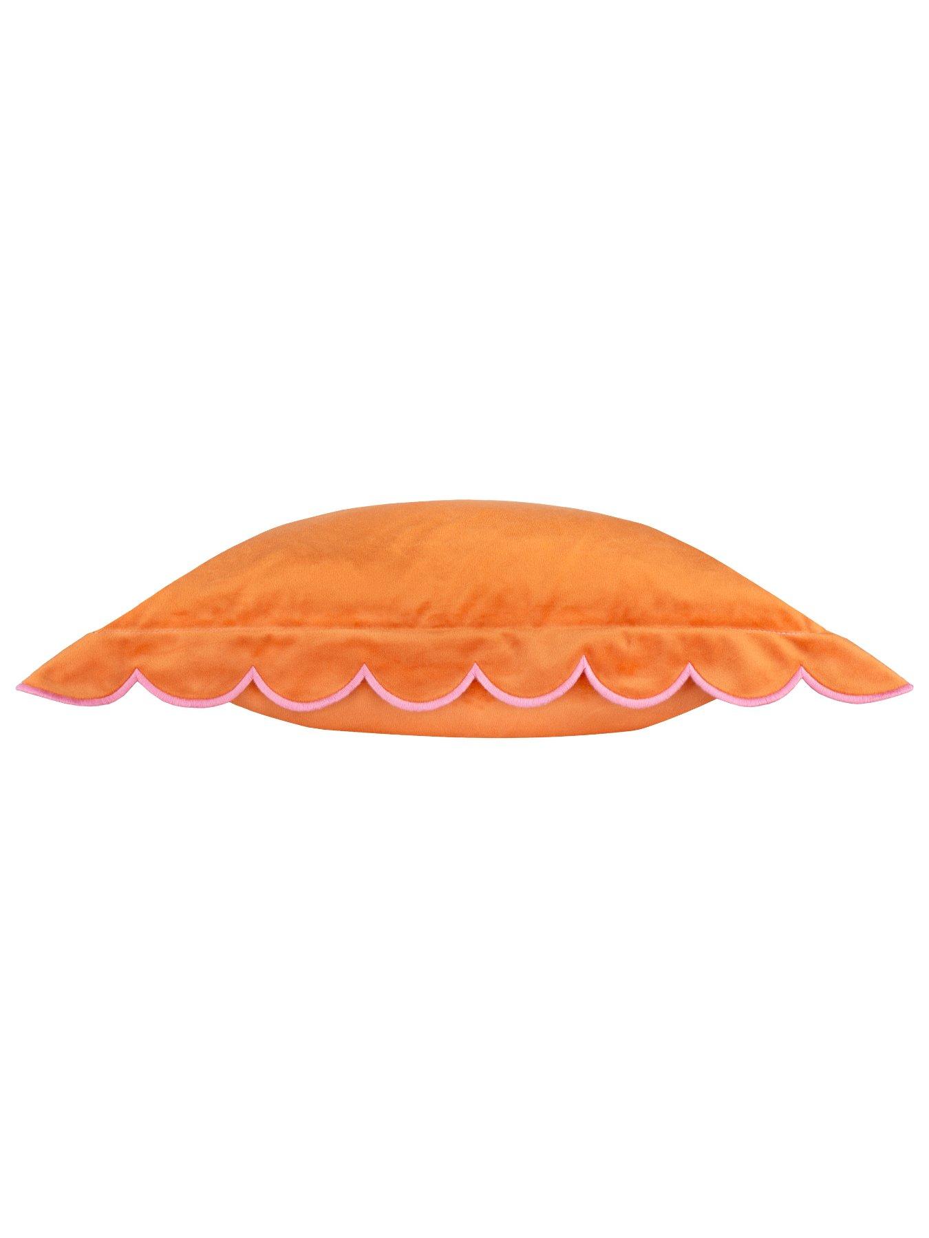 Image 4 of 6 of Furn Lil Scallop 45x45cm Cushion