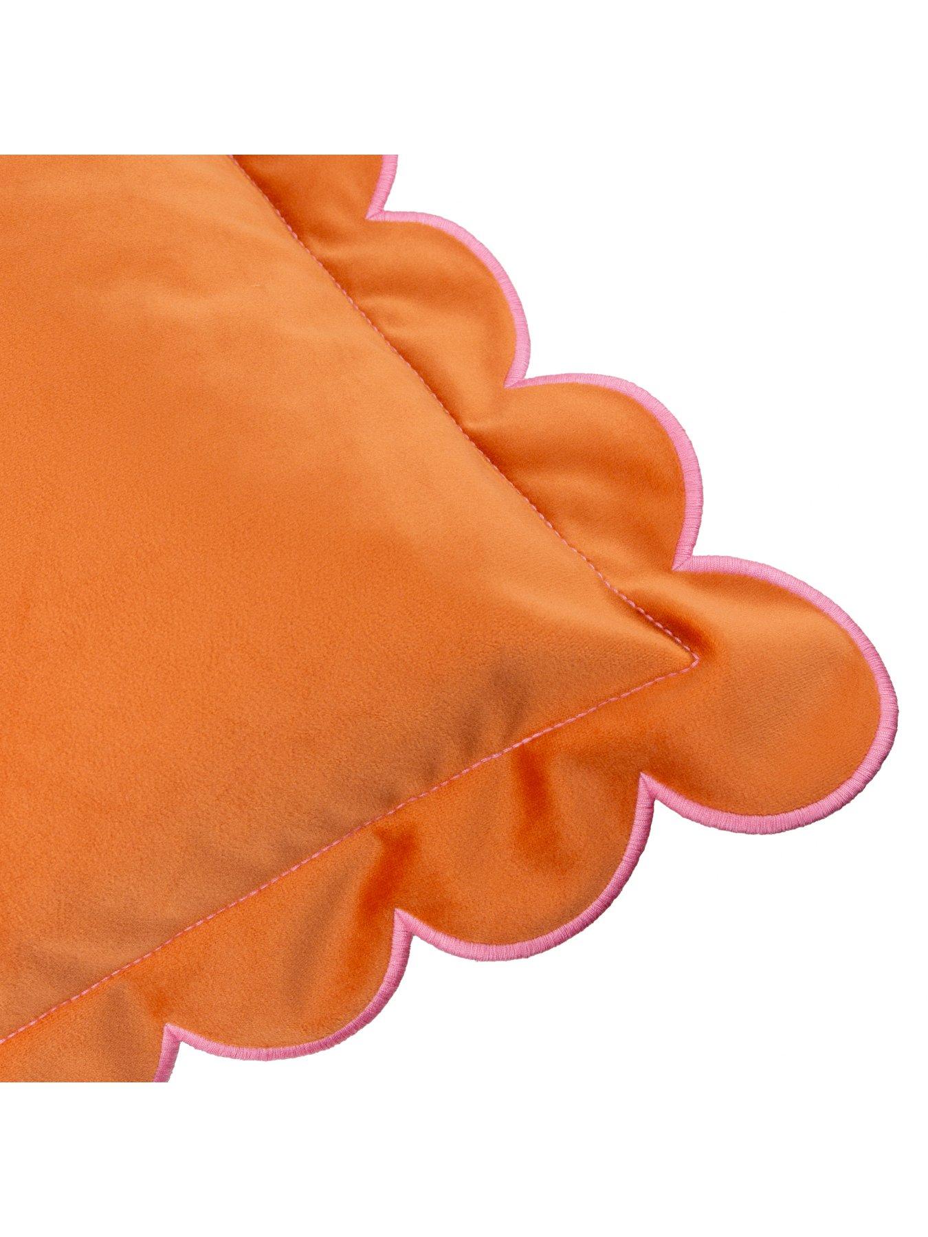 Image 5 of 6 of Furn Lil Scallop 45x45cm Cushion