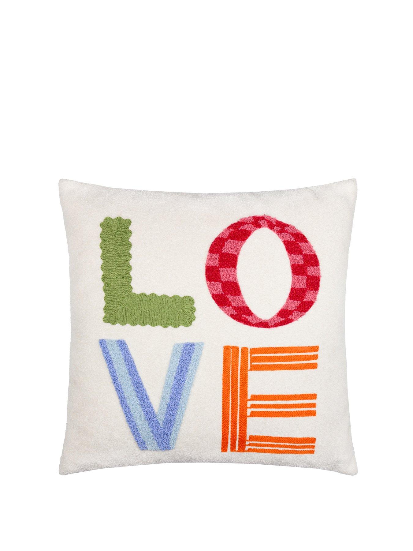 Furn LOVE TUFT 45X45 POLYESTER CUSHION MULTI