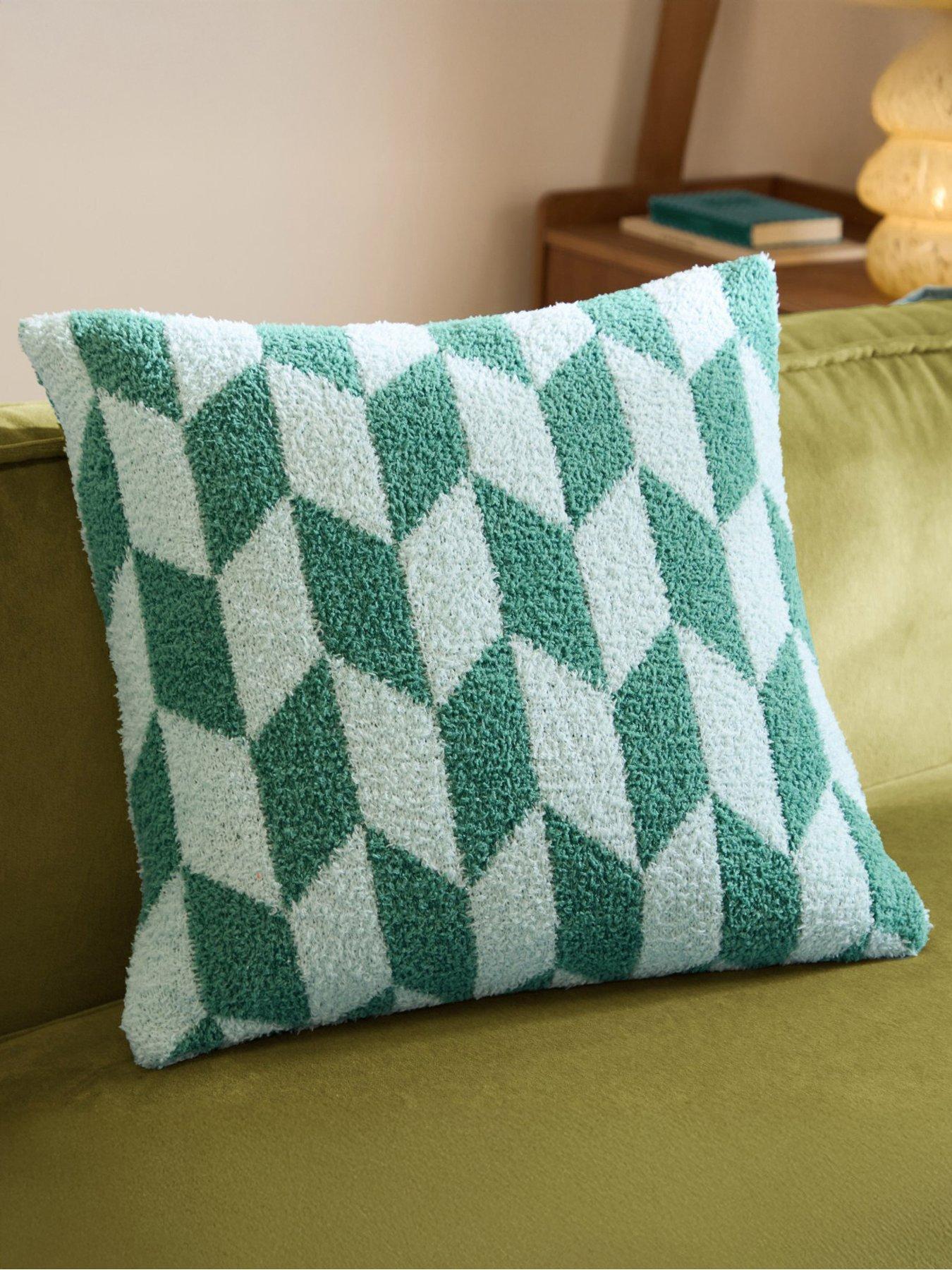 Furn OLSEN 45X45 POLYESTER CUSHION RETRO PINK