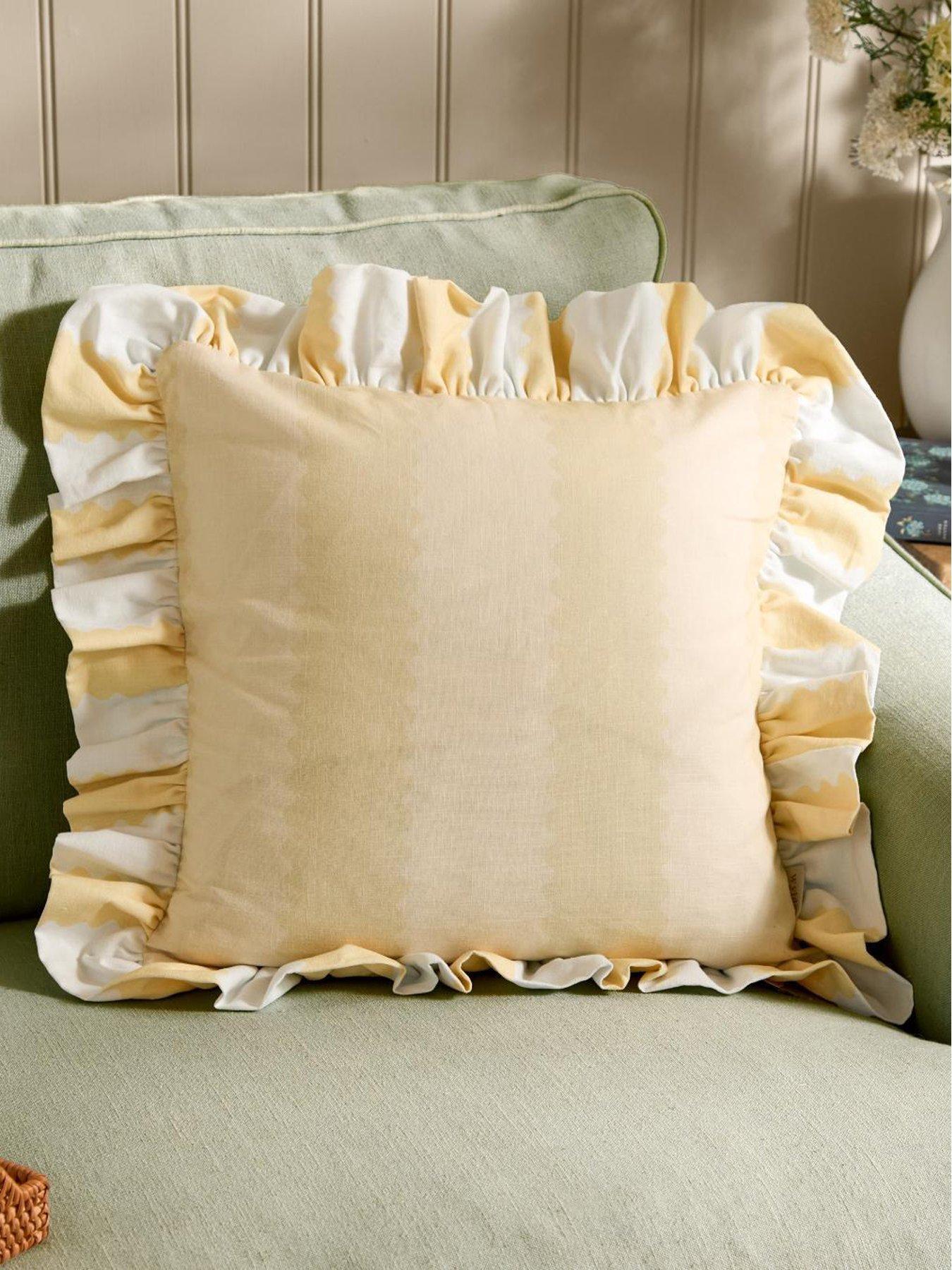 Wylder Birdie Stripe 45x45cm Polyester Cushion