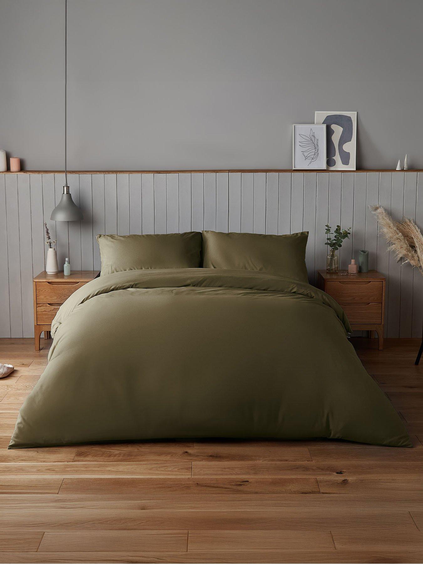 Silentnight Silentnight Supersoft Duvet Set and Fitted Sheet Bundle