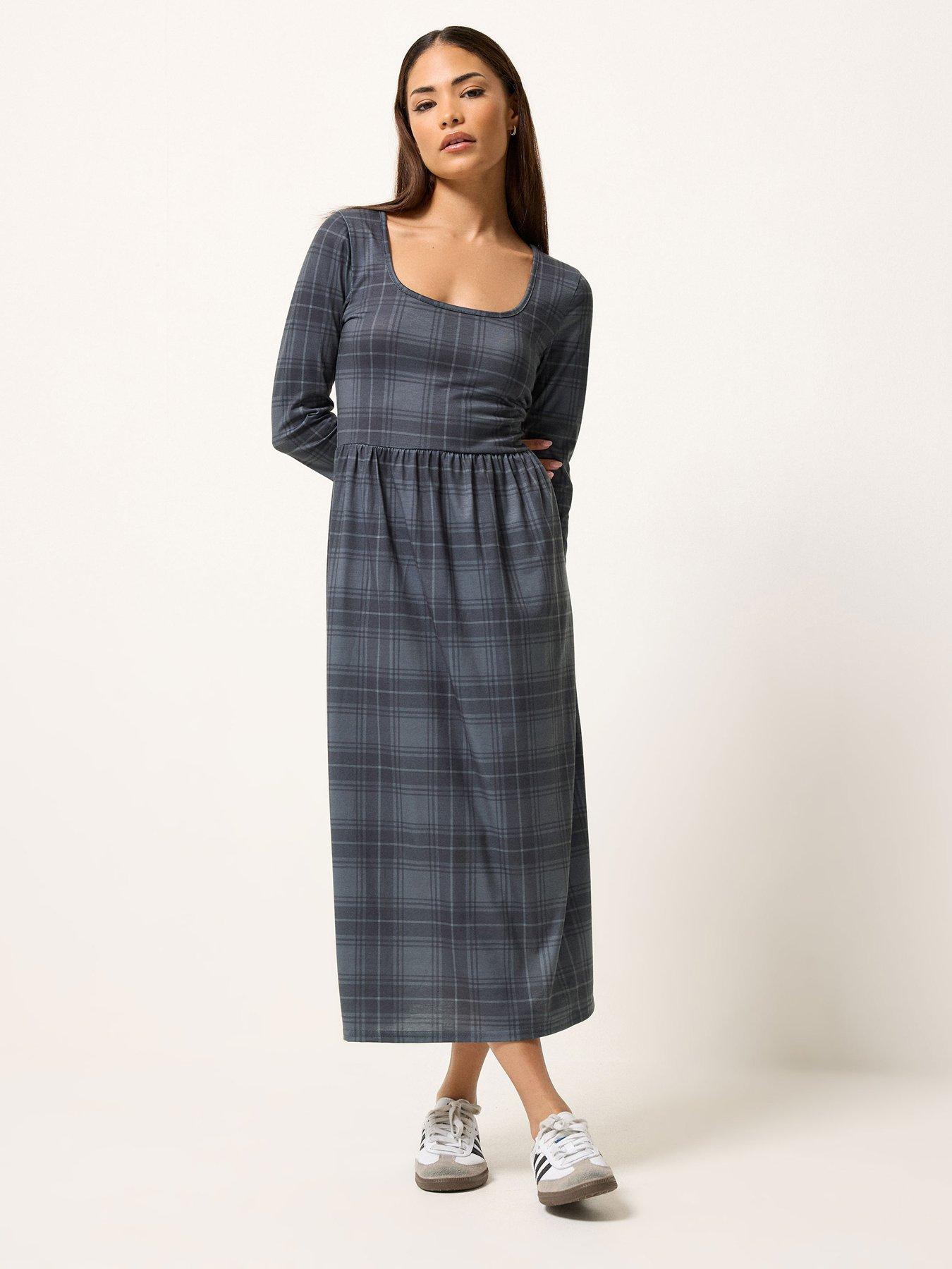 PixieGirl Petite Long Sleeve Check Midaxi Dress