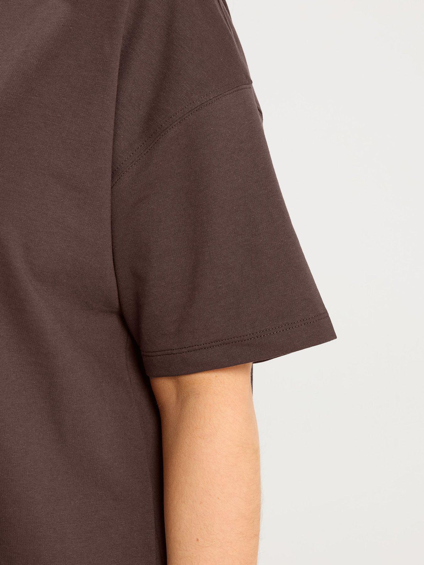 Image 4 of 5 of Yours Curve Shorts &amp; T Shirt Co-Ord Sweat Set - Brown