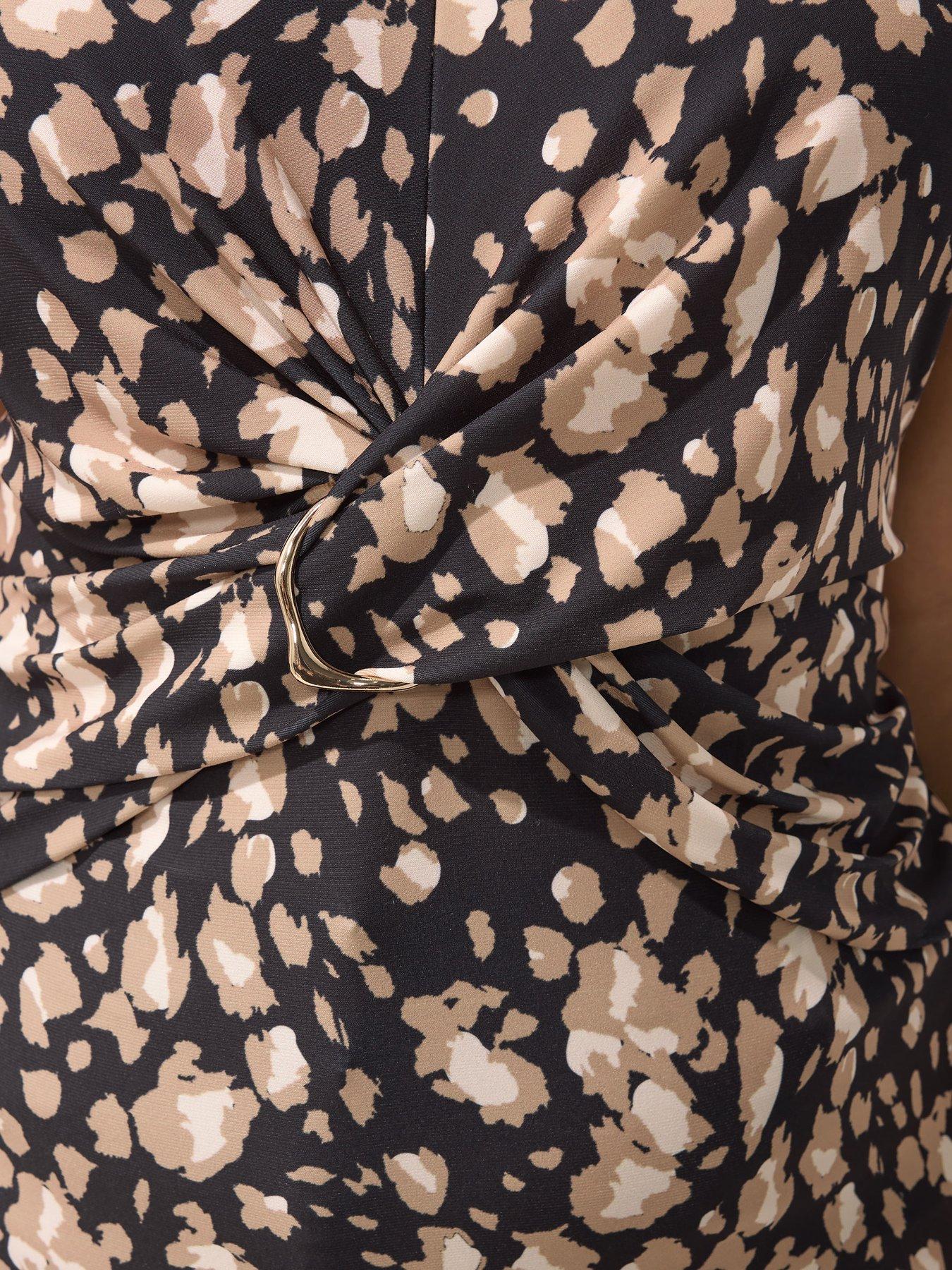 Image 4 of 5 of Yours Curve Buckle Twist Front Top