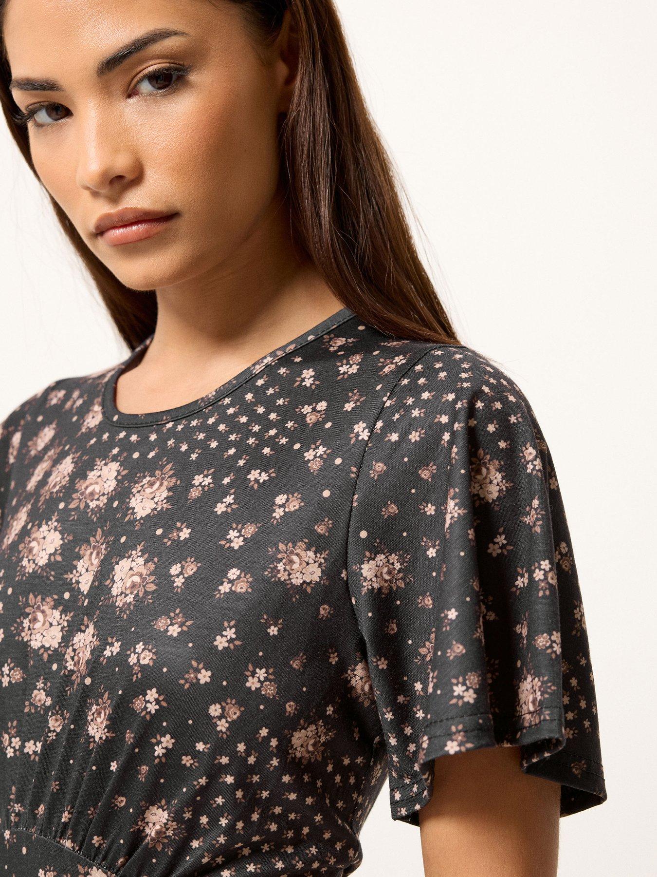 Image 4 of 5 of PixieGirl Petite Patchwork Midaxi Dress - Brown