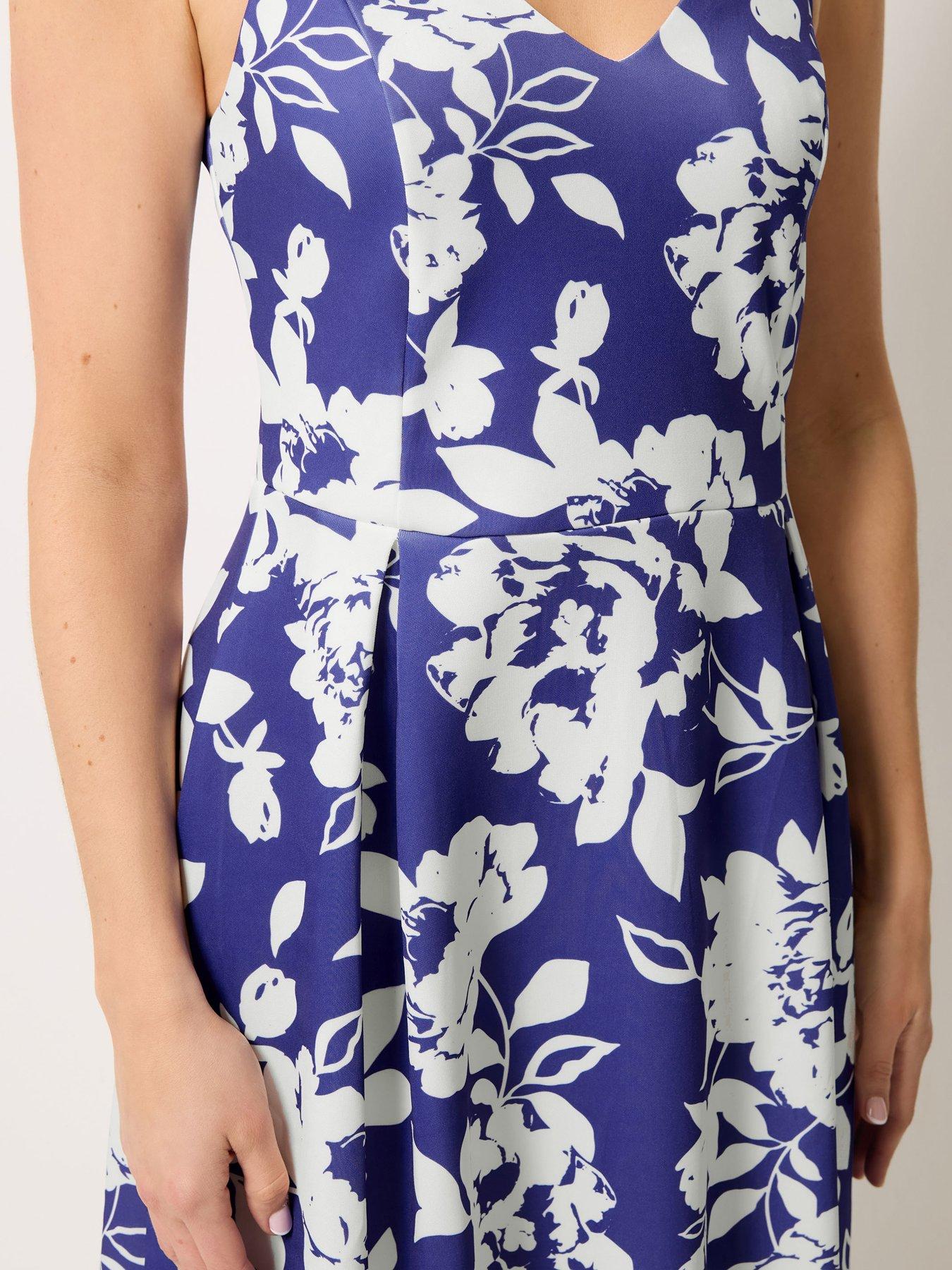 Image 4 of 4 of Long Tall Sally Tall Floral V-neck Dress