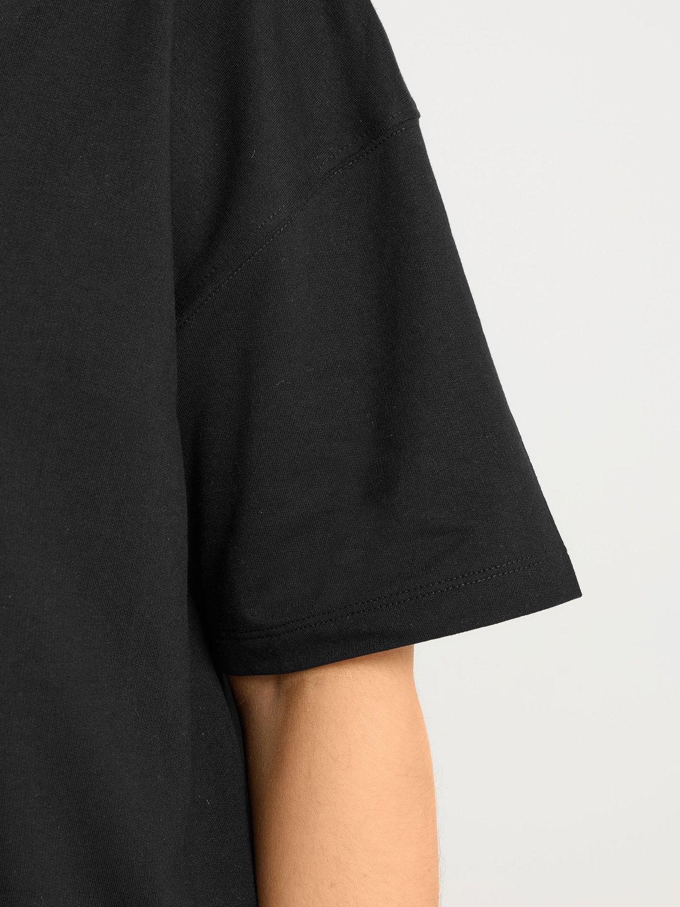 Image 4 of 5 of Yours Curve Shorts &amp; T Shirt Co-Ord Sweat Set - Black