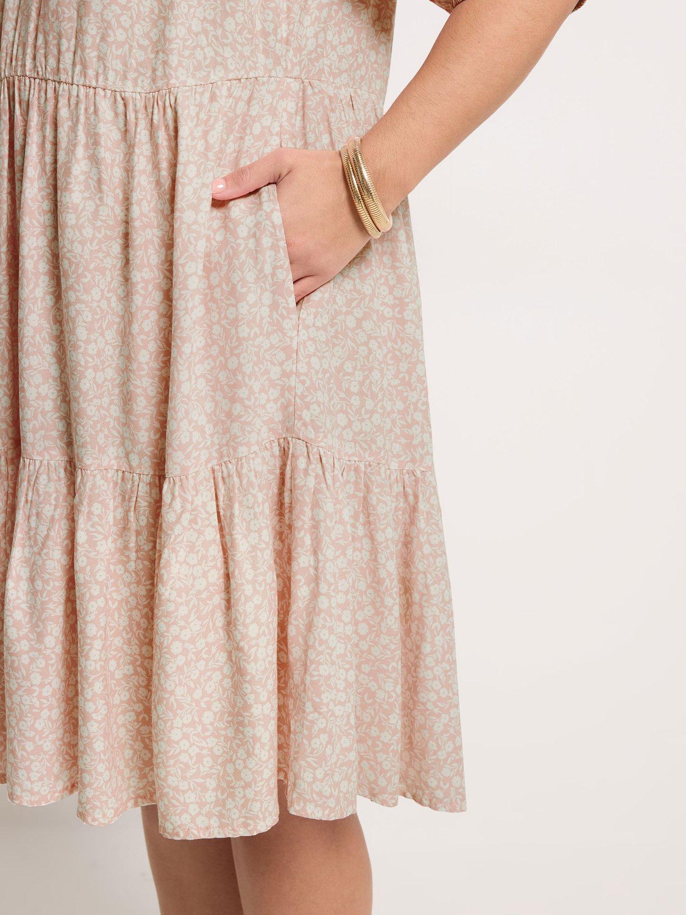 Image 4 of 5 of Yours Curve Tiered Smock Dress