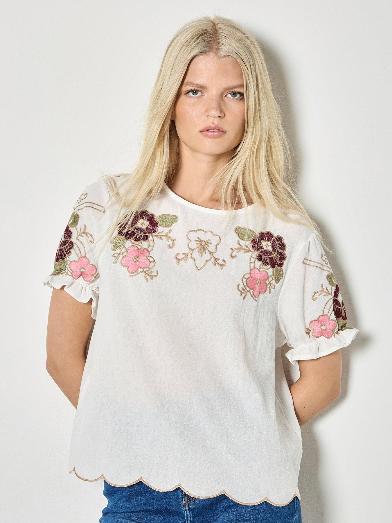 Apricot Floral Embroidered Ruffle Sleeve Top, White, Size L, Women