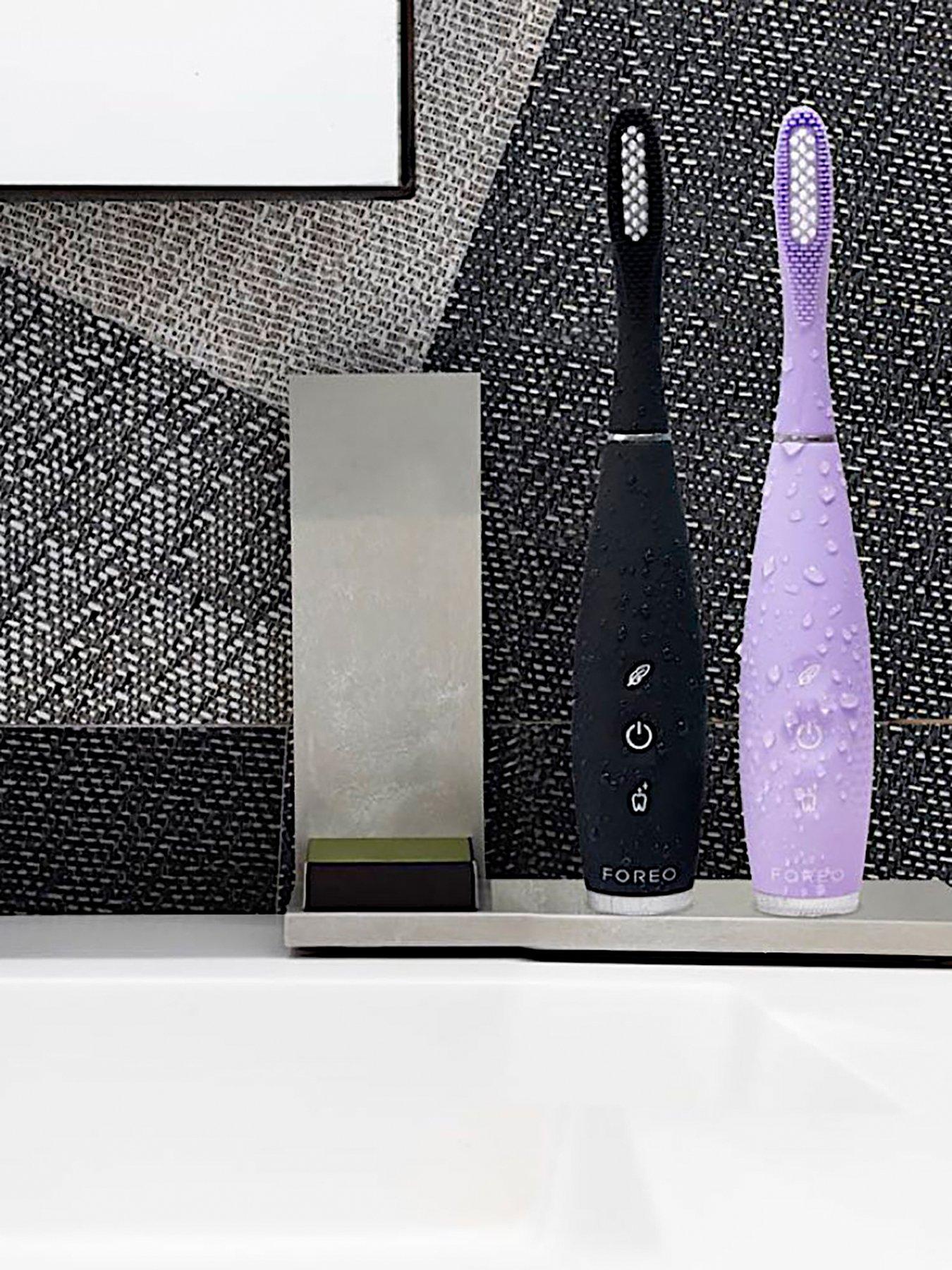 Image 5 of 5 of FOREO Issa 4 Plus - Lavender
