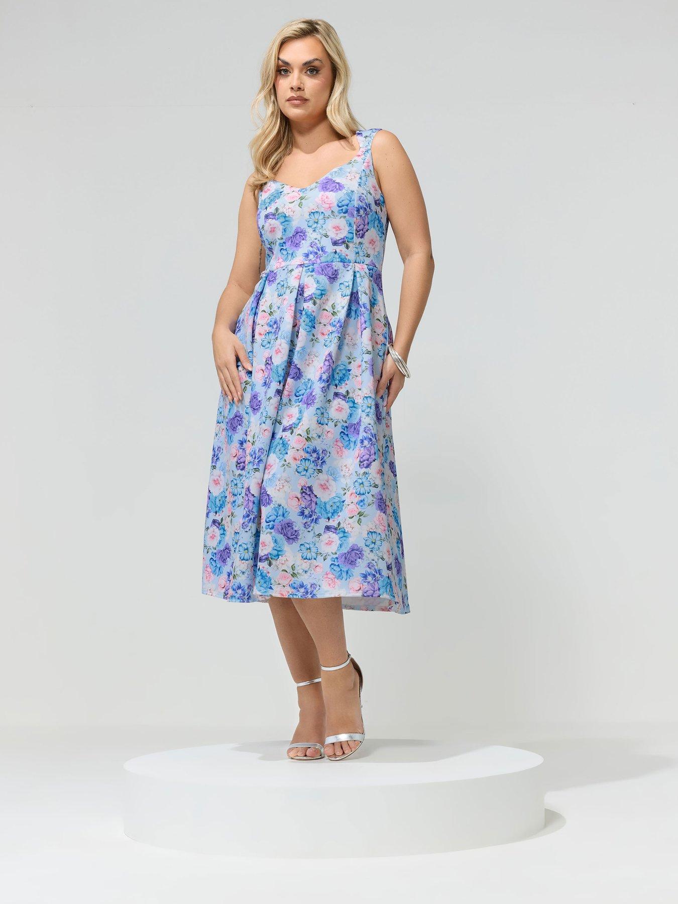 Image 3 of 5 of Yours Curve Floral Scuba Dress - Blue
