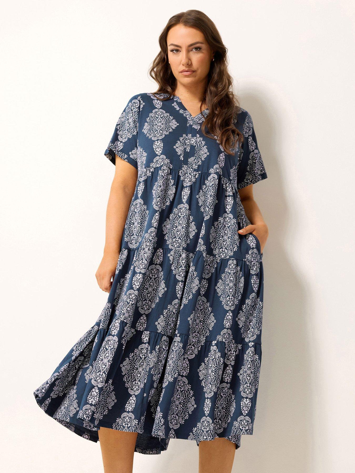 Image 3 of 5 of Yours Curve Cotton Tierred Dress